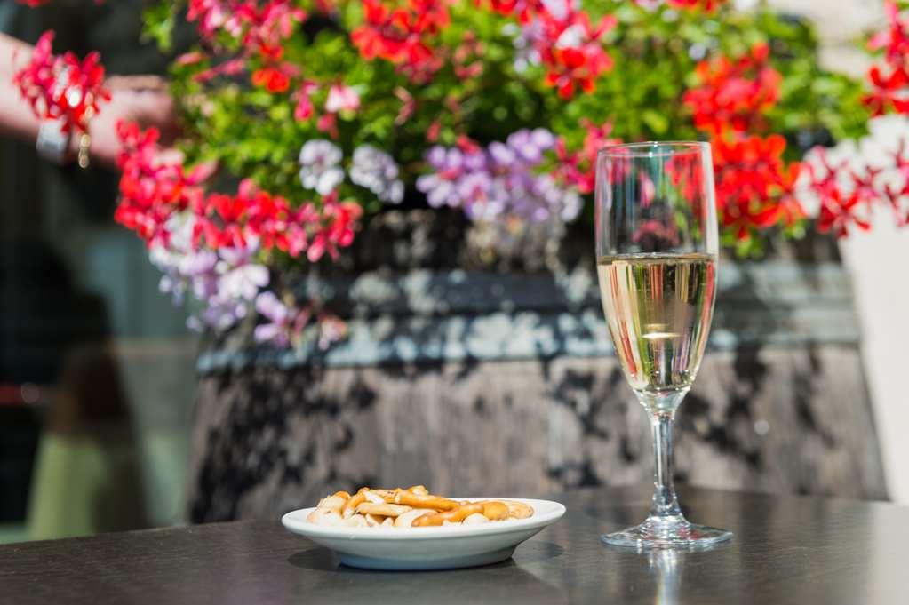 The Originals City, Hotel Le Coeur D'Or, Sedan Est Douzy Servicios foto